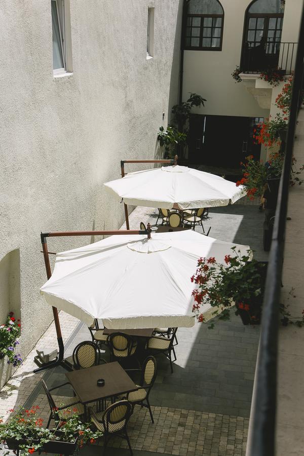 Le Petit Paris Cluj-Napoca Exterior foto